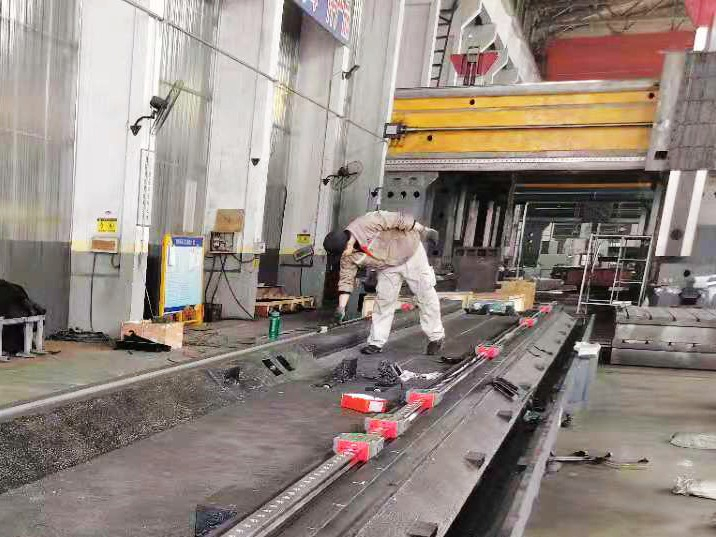 精科大恒廠家為您分析數控龍門銑床漏油都有哪些原因？